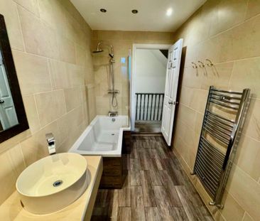 6 Bed Terraced House, Rosebank Road, E17 - Photo 3