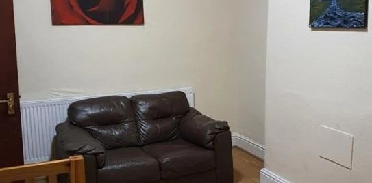 Room in a Shared House, Linden Road, LS11 - Photo 2