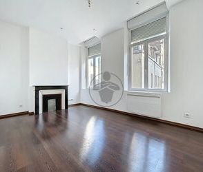 Location Appartement 3 pièces 80 m2 à Saint-Quentin - Photo 4