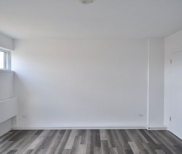 Condo for rent, Mont-Royal - Photo 1