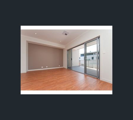 4/46 Harvey Circuit, Mawson Lakes, SA 5095 - Photo 3