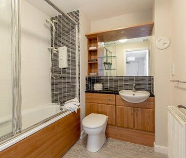 2 bedroom apartment to rent - Photo 6