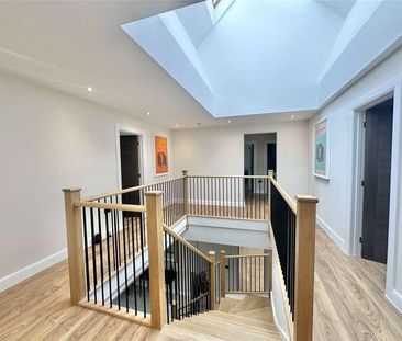 Watling Street, Radlett, Hertfordshire, WD7 - Photo 2