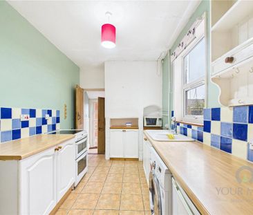 2 bedroom terraced house to rent - Photo 4