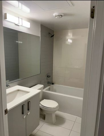 For Lease - 26 Gibbs Road Unit# 341, Toronto, Ontario - Photo 4