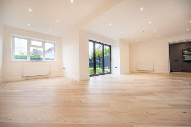 St. Clements, Thaxted, CM6 - Photo 1