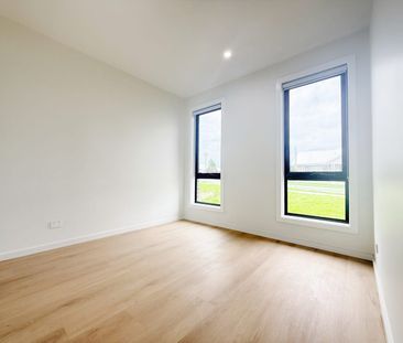 Brand New 5-Bedroom Family Home for Lease Now - Photo 2