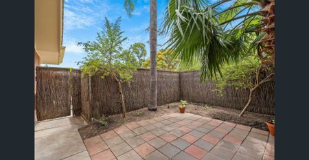 Charming 2-Bedroom House in Glenelg North - Photo 5