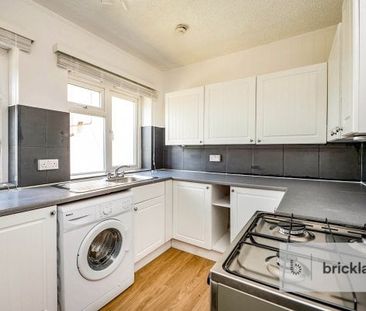 Mungo Park Road, Elm Park, RM13 7PL, Property for rent - Photo 4