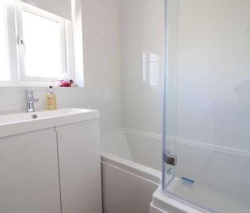 Winscombe Court, Frome, BA11 - Photo 3