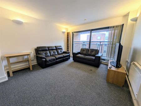 10E Moss Street, City Centre, L6 - Photo 2