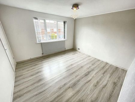 3 bed terraced house to rent in NE34 - Photo 4