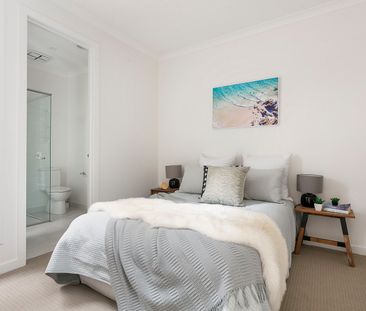 4 Camera Walk, Coburg North VIC 3058 - Townhouse For Rent | Domain - Photo 3