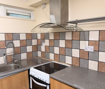 CONNIBURROW - 1 BEDROOM APARTMENT - Photo 6