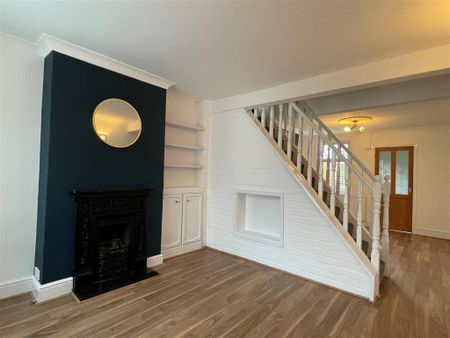 2 bedroom terraced house to rent - Photo 2