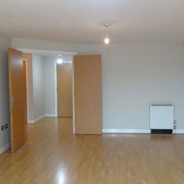 Royal Plaza, 2 Westfield Terrace, S1 4GD - Photo 1