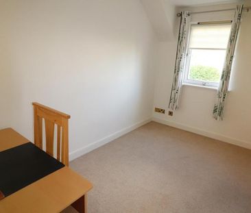 3 bedroom semi-detached house to rent - Photo 6