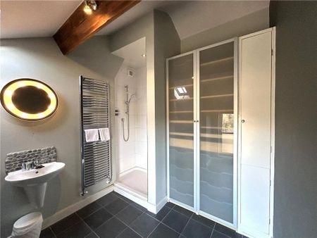 4 bedroom detached house to rent - Photo 5