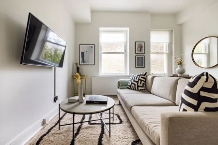 Longridge Road, RBKC, London, SW5 flat to rent - Photo 2