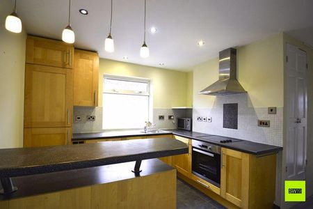2 bedroom penthouse to rent - Photo 2