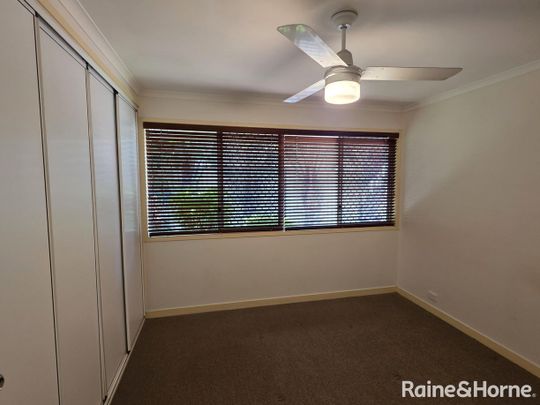 Tidy home close to town. - Photo 1