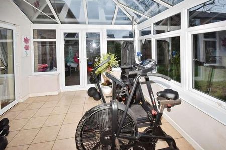 Bridle Close, Sleaford, NG34 - Photo 5