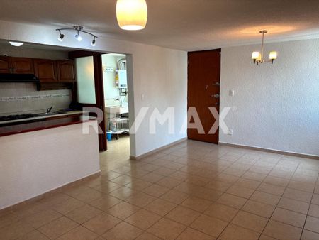 Renta departamento en Av. Lomas Verdes - Photo 2