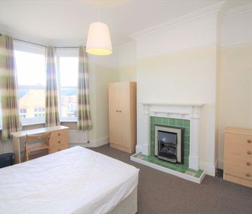 3 bedroom flat to rent - Photo 5