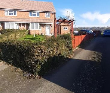 3 bedroom semi-detached house to rent - Photo 3