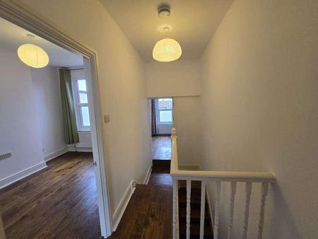 Gloucester Road, Edmonton, N18 - Photo 5