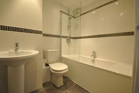 1 bedroom flat to rent - Photo 4