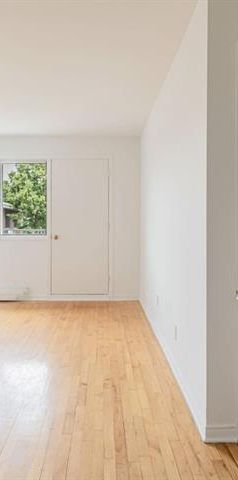 PROMO 1 Mois Gratuit - Studio Et 2 1/2 - Photo 1