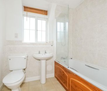 2 bedroom flat to rent - Photo 6