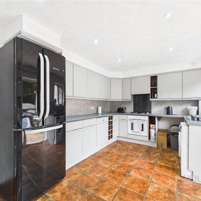 3 bedroom terraced house to rent - Photo 1