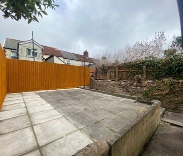 Robert Street - Photo 1