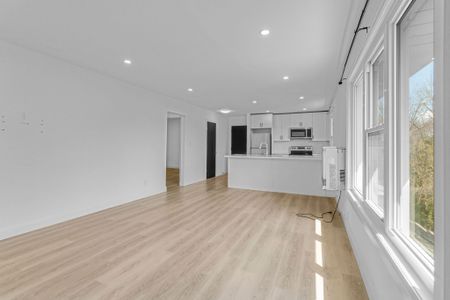 For Lease - 51 Dundas Street Unit# 7, Brantford, Ontario - Photo 3