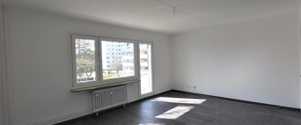 Große 3,5 -Zimmer-Wohnung mit Balkon in Bad Schwartau - OTTO STÖBEN GmbH - Foto 1