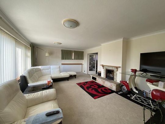 4 bedroom detached house to rent - Photo 1