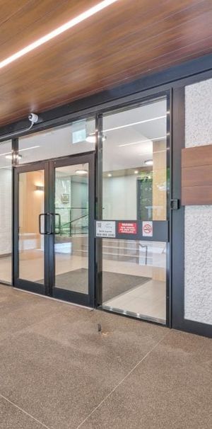 Barclay Towers - Photo 1