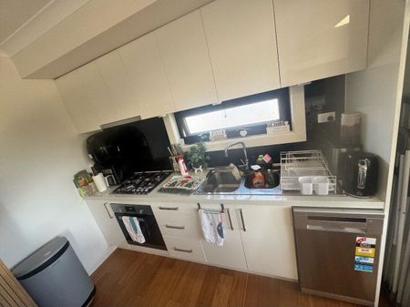 Oakleigh East - Photo 4