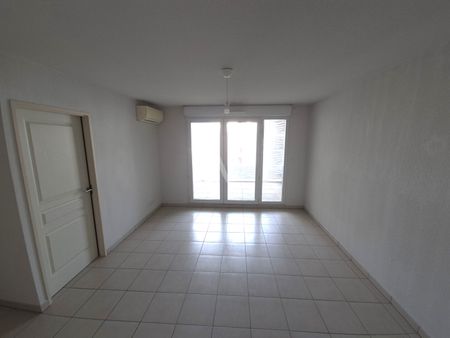 Location Appartement 2 pièces 47m² - Photo 4