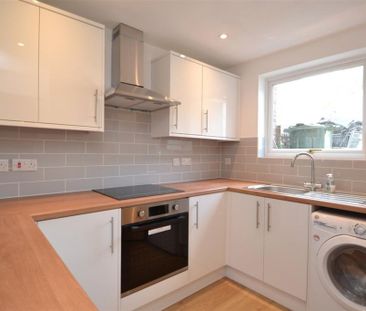 3 bedroom terraced house to rent - Photo 6