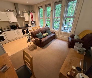 Flat 2, 112 Stranmillis Road, Belfast, BT9 5AE - Photo 4