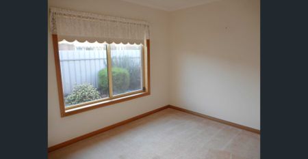 Central 2 Bedroom Unit - Photo 3