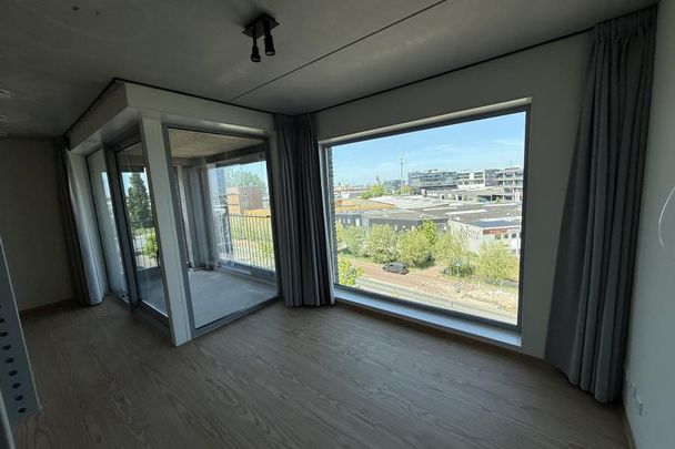 Appartement te huur: Haparandaweg 80 1013 BD Amsterdam - Photo 1
