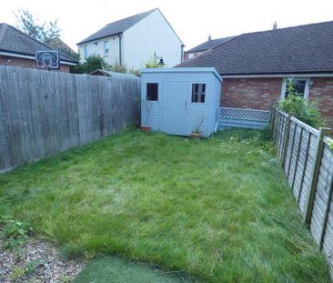 4 bedroom terraced house to rent - Photo 3