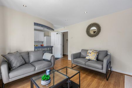 V2 VICTORIA TERRACE Leeds - LS3 1BX - Photo 2