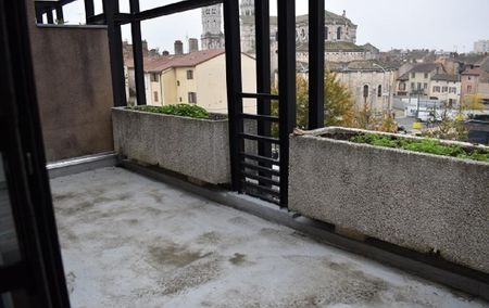 Location Appartement P1 Macon - Photo 2