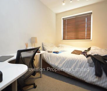 4 bedroom townhouse to rent - Photo 2