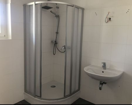 NEUE KÜCHE - 3-Zimmer-Wohnung mit Balkon und Carportparkplatz - Photo 5